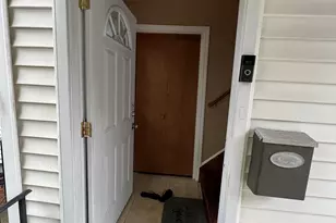 51 South St, Danbury, CT 06810 - Photo 3