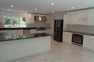 531 Hollow Tree Ridge Rd, Darien, CT 06820 - Photo 11