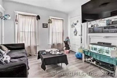 75 Sanford Avenue, Bridgeport, CT 06604 - Photo 9