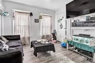 75 Sanford Ave, Bridgeport, CT 06604 - Photo 9