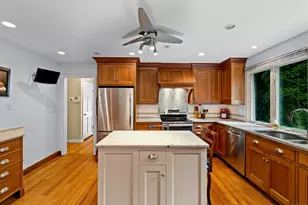 96 Fenwood Dr, Old Saybrook, CT 06475 - Photo 9
