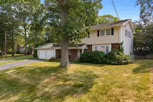 96 Fenwood Dr, Old Saybrook, CT 06475 - Photo 3