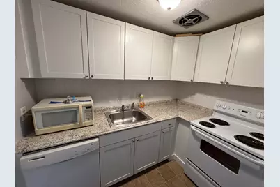 123 Burgundy Hill Lane, Middletown, CT 06457 - Photo 5