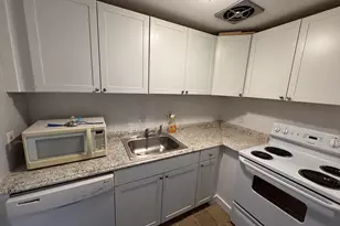 123 Burgundy Hill Ln, Middletown, CT 06457 - Photo 5