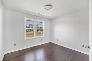 38 Pine River Rd, North Haven, CT 06473 - Photo 27