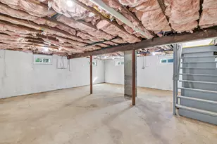 38 Pine River Rd, North Haven, CT 06473 - Photo 37