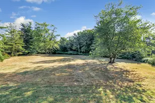 38 Pine River Rd, North Haven, CT 06473 - Photo 7