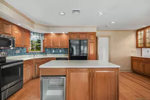 5060 Main St, Stratford, CT 06614 - Photo 9