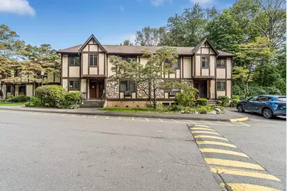 510 Swanson Crescent #510, Milford, CT 06461 - Photo 3