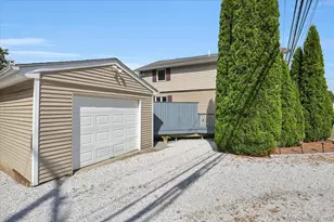 131 Middlesex Ave, Chester, CT 06412 - Photo 25