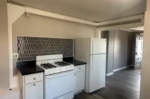 16 Lake St, Middletown, CT 06457 - Photo 3