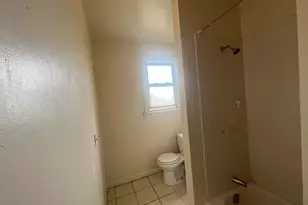 270 East Ave, Bridgeport, CT 06610 - Photo 15