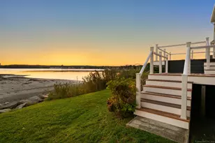 25 Division St, Waterford, CT 06385 - Photo 37