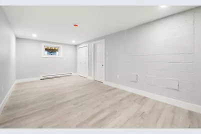 25 Division Street, Waterford, CT 06385 - Photo 33