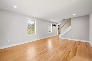 25 Division St, Waterford, CT 06385 - Photo 17