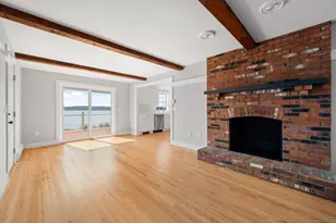 25 Division St, Waterford, CT 06385 - Photo 5