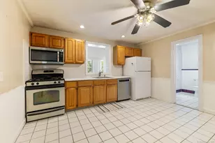 975 Waterbury Rd, Cheshire, CT 06410 - Photo 3