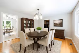 7 Council Dr, Oxford, CT 06478 - Photo 3