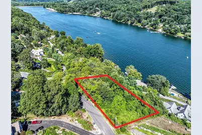 22 Candlewood Common, New Milford, CT 06776 - Photo 3