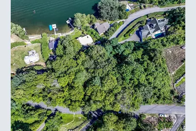 22 Candlewood Common, New Milford, CT 06776 - Photo 7