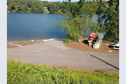 22 Candlewood Common, New Milford, CT 06776 - Photo 11