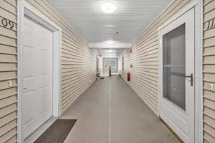 11211 Arganese Place, Trumbull, CT 06611 - Photo 29