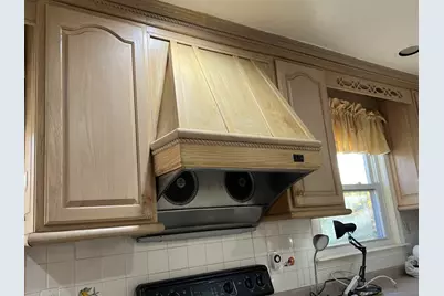 77 Putter Drive, Stamford, CT 06907 - Photo 11