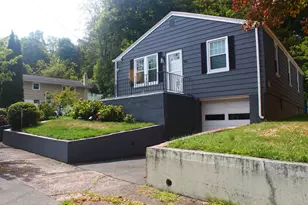 44 Huntington Ave, New Haven, CT 06512 - Photo 1