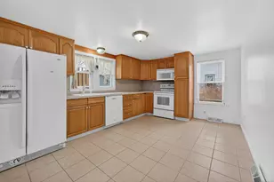 153 Otrobando Ave, Norwich, CT 06360 - Photo 7