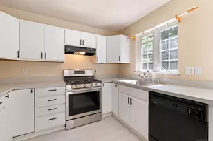 24 Podunk Cir, South Windsor, CT 06074 - Photo 7