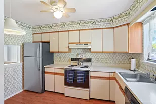 81 Lance Cir, Bridgeport, CT 06606 - Photo 3