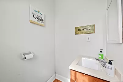 23 Hotchkiss Street, Middletown, CT 06457 - Photo 9