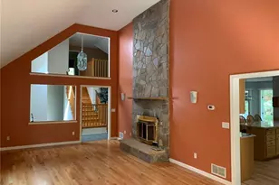 380 Huckleberry Hill Rd, Avon, CT 06001 - Photo 5