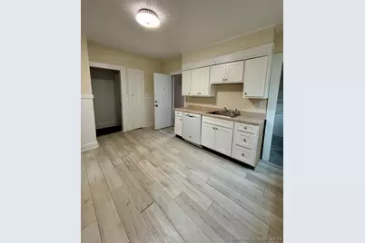 138 Mill Hill Avenue #1, Bridgeport, CT 06610 - Photo 3