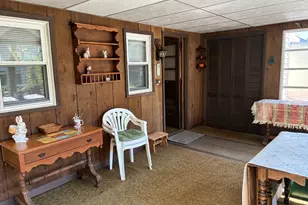 27 Harding Ave, Newington, CT 06111 - Photo 5