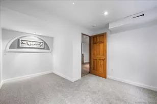 122 Old Post Rd, Old Saybrook, CT 06475 - Photo 27