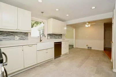 25 Goldenrod Court, Cheshire, CT 06410 - Photo 3