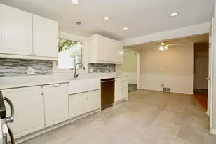 25 Goldenrod Ct, Cheshire, CT 06410 - Photo 3