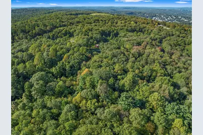 100 Hunters Mountain Road, Naugatuck, CT 06770 - Photo 9