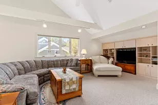 40 Linden Shores (Also Known As 40 Fairwinds), Branford, CT 06405 - Photo 17