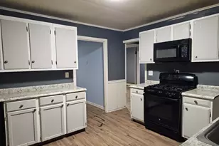 44 Woodlawn Ave, Ansonia, CT 06401 - Photo 9