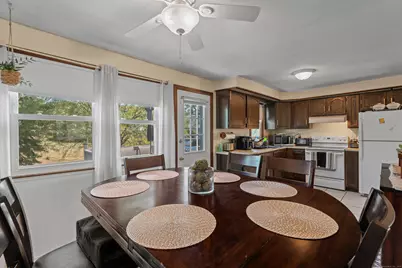 34 Meetinghouse Ridge, Meriden, CT 06450 - Photo 11