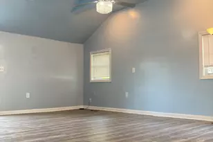 18 Pine St, Norwich, CT 06360 - Photo 7