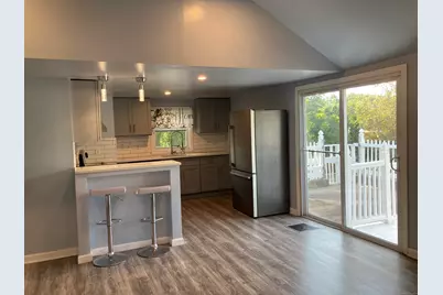 18 Pine Street, Norwich, CT 06360 - Photo 9