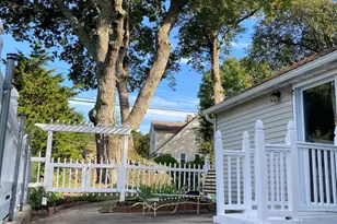 18 Pine St, Norwich, CT 06360 - Photo 3