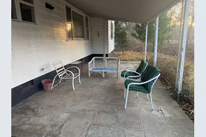 8 Nelson Place, Fairfield, CT 06825 - Photo 31