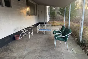 8 Nelson Pl, Fairfield, CT 06825 - Photo 31