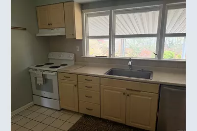 8 Nelson Place, Fairfield, CT 06825 - Photo 9