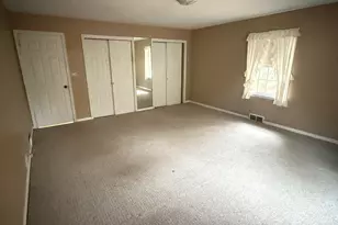 8 Nelson Pl, Fairfield, CT 06825 - Photo 11