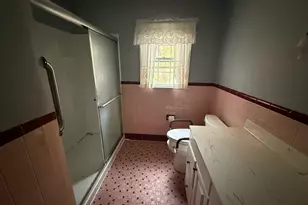 8 Nelson Pl, Fairfield, CT 06825 - Photo 15